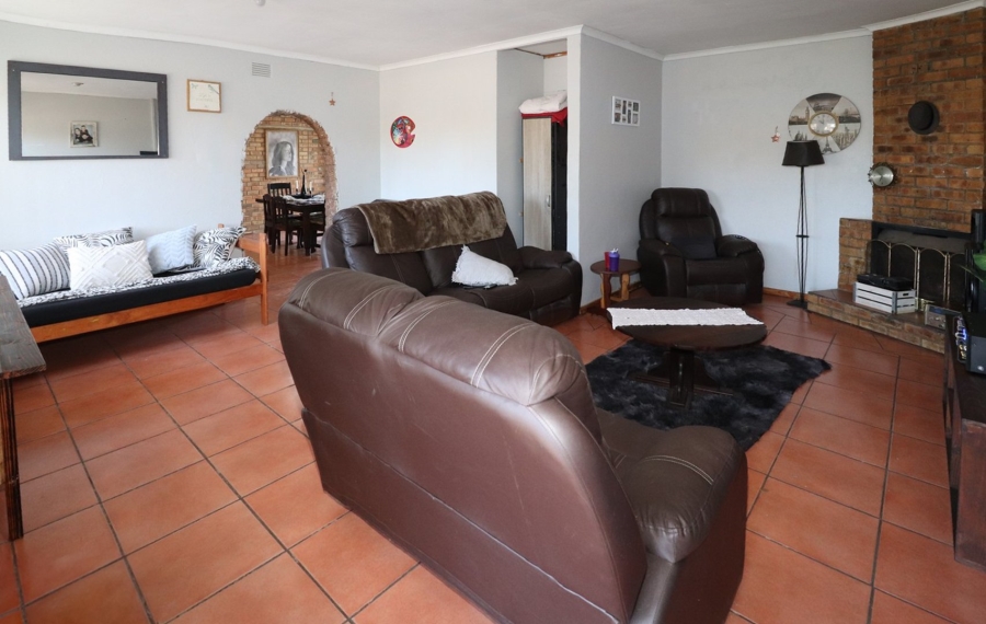 4 Bedroom Property for Sale in La Hoff North West